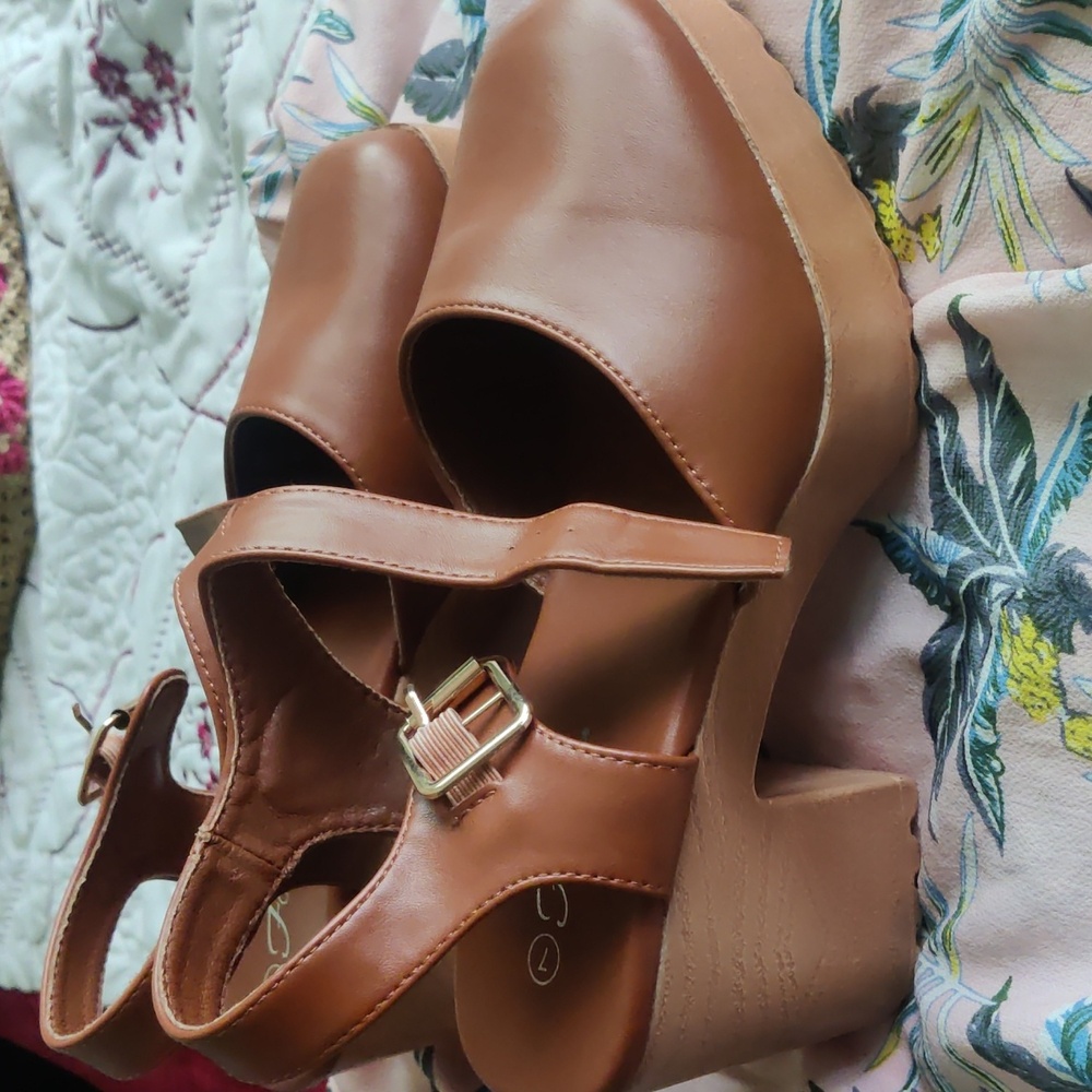 Synthetic Clog Heels